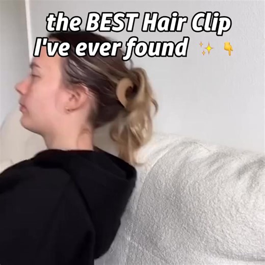 🇳🇿 New Zealand wide Fast & Free Shipping 🚚 “These are the BEST hair clips!!! No more banging my head on the car headrest or sofa. I can finally drive, relax, and even nap without that painful poke in the back of my head – and they still hold my thick hair perfectly all day!” – Rena D. ⭐⭐⭐⭐⭐ ❣️ Drive, Rest & Style Without the Pain! The Luxe DriveComfy Hair Clip is designed with a unique flat-back so you can lean on car seats, pillows, or chairs without discomfort – all while keeping your hair 