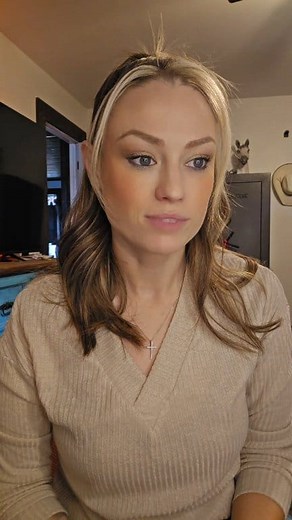 229K views · 2.4K reactions | I'm only addressing since the story keeps changing every time their last lie falls apart. CPS wasn't "paid off." The case was closed because the claims weren't found to be true. And no, I'm not on antipsychotics I am on the only medication I've been on for ten years for anxiety. The rumors spreading don't match the facts and the facts don't change. #loveafterlockup #custodybattle #teenager #accusationsarewild #Lindsey | Lindsey Downs | Facebook