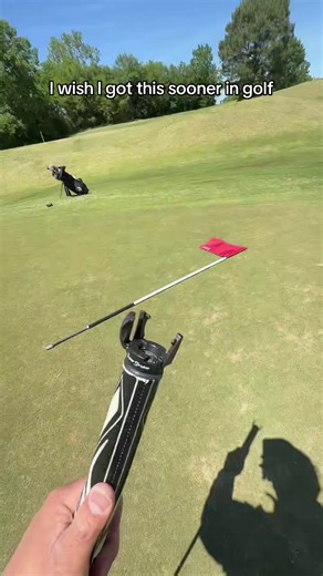golffinds_ (@golffinds_)’s video of Golf Cart