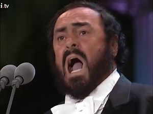 599K views · 31K reactions | ✨ Relive an iconic moment of music with one of the biggest names in opera history: Luciano Pavarotti! His rendition of "Nessun dorma" from Puccini's Turandot, here with the LA Phil under Zubin Mehta! ✨ https://cutt.ly/eVjq1DO | medici.tv | Facebook