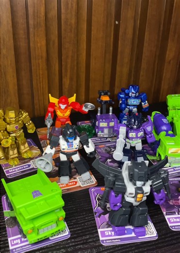 Assembling Blokees Transformer Version 3 with Weights