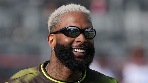 Commanders fans erupt in laughter as Giants flirt with baffling blast from the past