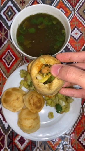 Malik Zaid on Instagram: "Spicy Golgapa 😋👨‍🍳 #zaid#instareel#viralfyppp#cooking#explorepage"