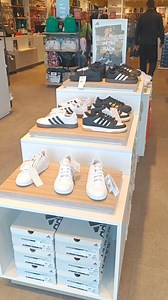 Ai ales perechea ta de sneakers retro? #deichmann #retroisback | Deichmann