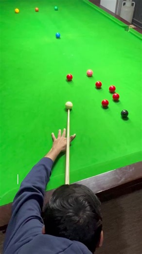 Playing snooker like a professional takes time, but you can train the same skills and habits pros use. Here’s a clear, step-by-step guide you can actually practice. #snooker #snookertips #snookerskills #snookervideo #snookerlover