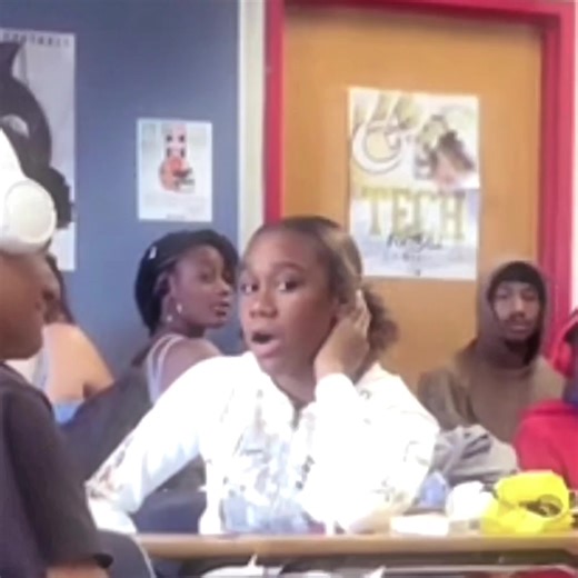 the way pennywise used the deadlights on her.. #foryou #fyp #xyzbca #finalgirl #teddybe4rr