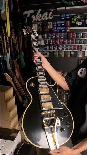 Gibson 1957 Les Paul Custom Reissue 3-Pickup Bigsby in Ebony : the REAL BLACK BEAUTY!!