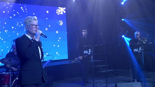 ✨ Sneak Peek Alert! ✨ We’re giving you an exclusive look at Candy Cane Lane from the Shaun Johnson Big Band Experience Holiday Show… and trust us, you’re going to ❤️ this moment! 🎄✨ The vocals. The lights. The MAGIC. ✨🎄 But heads up—there are NOT many tickets left! If you’ve been thinking about going, now’s the time to grab your seats before they’re gone. 🎟️ Get your tickets here: https://ci.ovationtix.com/36218/production/1233572 Don’t miss your chance to kick off the season with one of the 