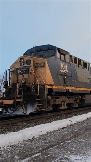 CSX trailer train I020 flies though a crossing with old AC4400 #104 trailing! 21226 #shorts #train