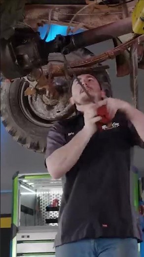 Disconnecting the Drive Shaft from the Rear Axle with Moisture Issues! 💧