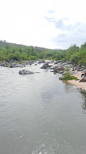 1.8K views · 592 reactions | INGRESA UNA CRECIENTE DE MENOS DE 1 METRO POR EL SAN ANTONIO La lluvia de anoche en las cuencas de los afluentes al Río San Antonio, marcaron en algunos sensores 40mm, mientras que en la mayoría, no superó los 20mm. El Río Cosquín también tuvo milimetrajes variados, en la cuenca superior superó los 20mm, en la media de 38mm, mientras que en la baja fue de 20mm en promedio. Imágenes Franco Martinazzo | Next Noticias - Carlos Paz | Facebook