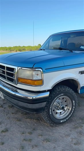 Old school look hat rack from BootBarn for the 95 #OBS #f150 #bootbarn #oldschooltrucks