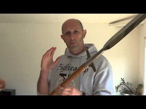 Winged spears, boar spears, partisans, spetum and similar pole weapons