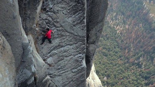 "Riveting." "Gripping." "Breathtaking." The critics are loving FREE SOLO, and you will too. In theaters now. | National Geographic TV