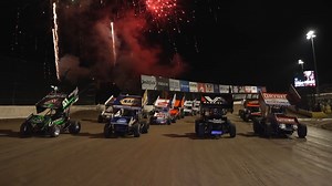 𝑺𝒑𝒓𝒊𝒏𝒕 𝑪𝒂𝒓 𝑾𝒐𝒓𝒍𝒅𝒔 𝑪𝒐𝒍𝒍𝒊𝒅𝒆 💥 The High Limit Racing vs. World of Outlaws Sprint Car Series rivalry heats up next week with a pair of six-figure paydays on the line at Eldora Speedway. July 17-18 - #JokersJackpot 💰 July 19-20 - #KingsRoyal 👑 Who will take home the money? | FloRacing