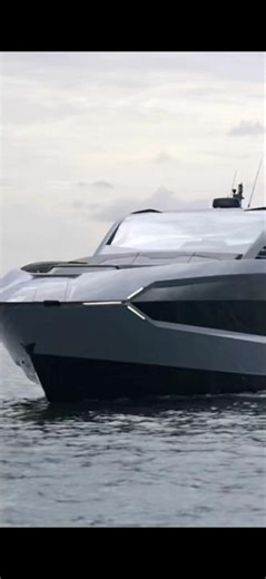 Lamborghini 63, ultra-lightweight luxury speed boat
