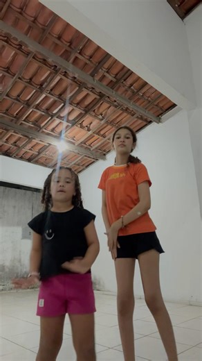 Idora and Maria Eduarda #izadoralima #shorts #funk #automobile