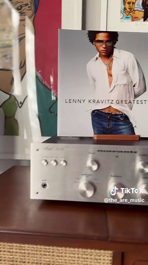 Lenny Kravitz's Iconic Hit: Fly Away (1998)