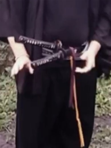 Katana skills demonstration. . . . . . #kenjutsu #samurai #budo #katana #меч
