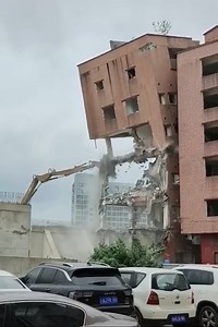 Demolition apartment with excavator machine | Amazing Videos