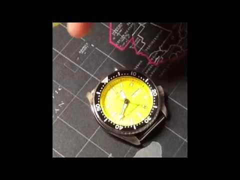 The Correct Way To Remove A Seiko SKX Bezel