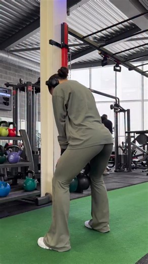 CJ • O’Connor on Instagram: "Slow & Controlled 🧚 @oneractive // code ‘CJ’ 🫶🏽 #lifestyle #instagood #fitness #gymlife #healthyliving #instadaily"