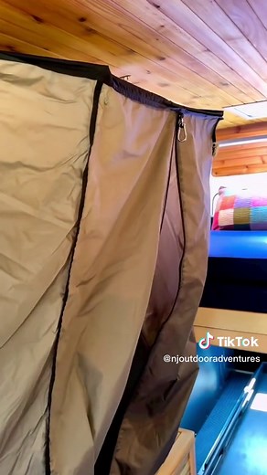 Clever Pop-Up Camper Shower for Ultimate Camping Experience