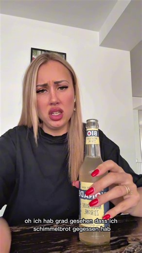 Ich hab aus Versehen Schimmelbrot gegessen. Bitte sag mir, ich bin nicht die Einzige. Ab jetzt: Brot-Check wie Sicherheitskontrolle. #fail #alltagspanik #schimmelbrot