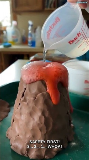 We Made a VOLCANO ERUPT! 🌋 Baking Soda Volcano Experiment for Kids