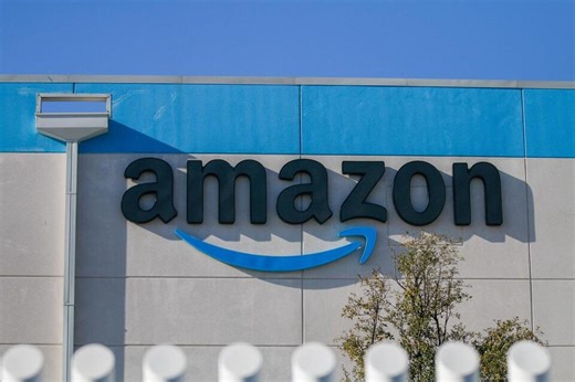 Amazon outages reported as customers complain of pricing issues and problems at checkout - NewsBreak