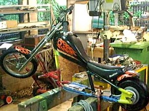 Razor Chopper Conversion to 2 stroke
