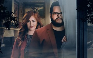 Wolf Like Me Trailer: Isla Fisher and Josh Gad Share a Dark Connection in Peacock Drama