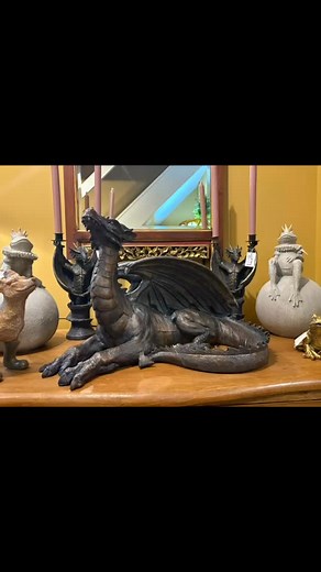 Magnificent large dragon, isn’t he ansome and regal? approx 60cm wide £125 | Sea Sausage Tintagel