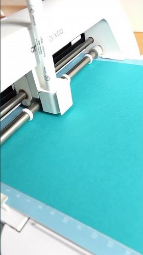 ✨ Biglietto di compleanno maschile fai da te con Cricut in pochi minuti! 🎂 #cricutitalia