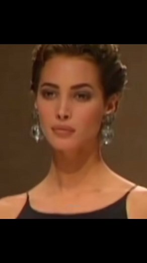 Exploring Christy Turlington's Iconic 90s Modeling Career