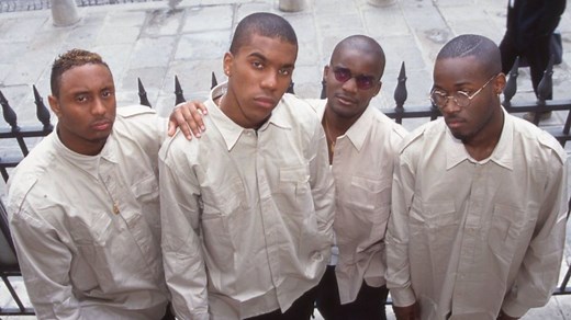 Après des années d'absence, les Poetic Lover sont de retour pour un concert exceptionnel au Casino de Paris