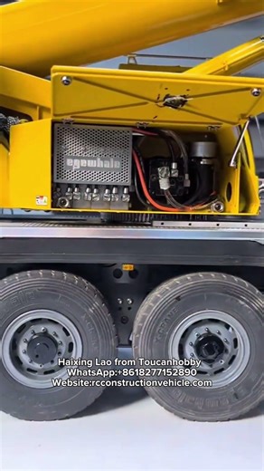 1/14 scale RC hydraulic mobile crane truck D1050 with openable doors showcase!