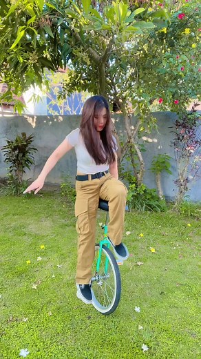Unicycle Dance Challenge | Lisa Yoneyama Showcase