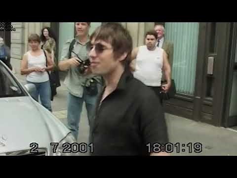 Liam Gallagher - 2001-07-02 - Portland Hospital, London (Gene's birthday)
