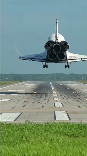 how airplane flying