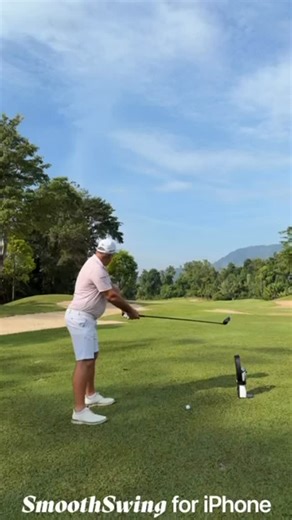 Nick Redfern on Instagram: "💥 Foresight Sports Founder & PGA Professional Nick Redfern clearly embodies the blend of technology and athletic precision—using the QuadMAX to fine‑tune every swing shows how modern golf is as much about data as it is about feel. It’s fascinating how tools like the QuadMAX launch monitors have become essential for professionals preparing for tournaments, giving them insights into ball speed, spin rates, and launch angles that were once impossible to measure so accur