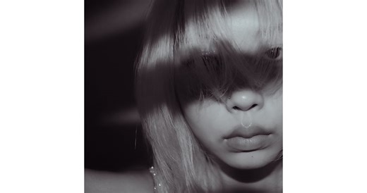 Akiが語る、消せない「過去」を包み込む、ディープな歌声のルーツ | Rolling Stone Japan(ローリングストーン ジャパン）