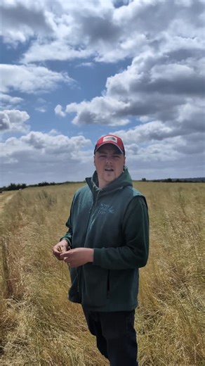 Happens at least once a week.... #FarmLife #FarmingMishaps #KnowYourFarmer #FarmingFamily | Nether Haugh Farm