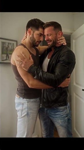 Leather Stepdad Surprises His Hot Stepson 😈