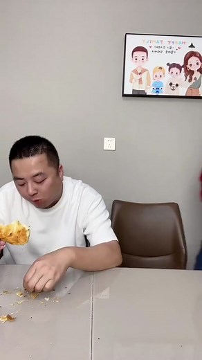 Laugh with this Funny Couple Enjoying a Bowl of Noodles