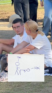 746K views · 5.7K reactions | Je distribue des petites notes rigolotes à des inconnus en caméra cachée 藍 #drague #prank #cameracachee | Diana Bbyy | Facebook