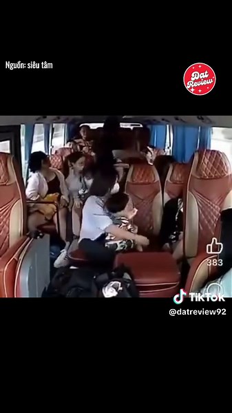 Đạt Review on TikTok