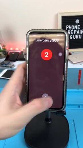 Share your worst experience with the Emergency SOS feature | Apple iOS 14