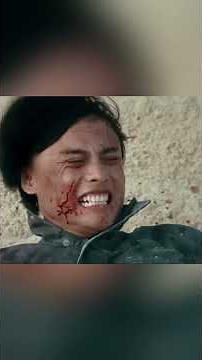 😱Man Nearly Becomes Dinner for Man-Eating Plant! | Mega Crocodile | YOUKU MONSTER MOVIE