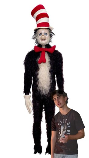 What happened to the Cat in the Hat?!?! #catinthehat #meme #horror #creepy